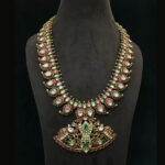 Gold Kundan Necklaces (B-1023)