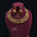Gold Necklaces (B-1006)